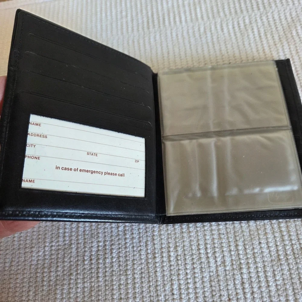 St. George Mens Black Leather Bifold Wallet with ID Window and Card Inserts